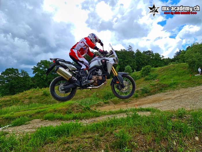 Fahrsicherheitstraining Motorrad MX-Academy Schweiz Schlatt TG - Übersicht Gelände-Trainingsstrecke für Reise-Enduros