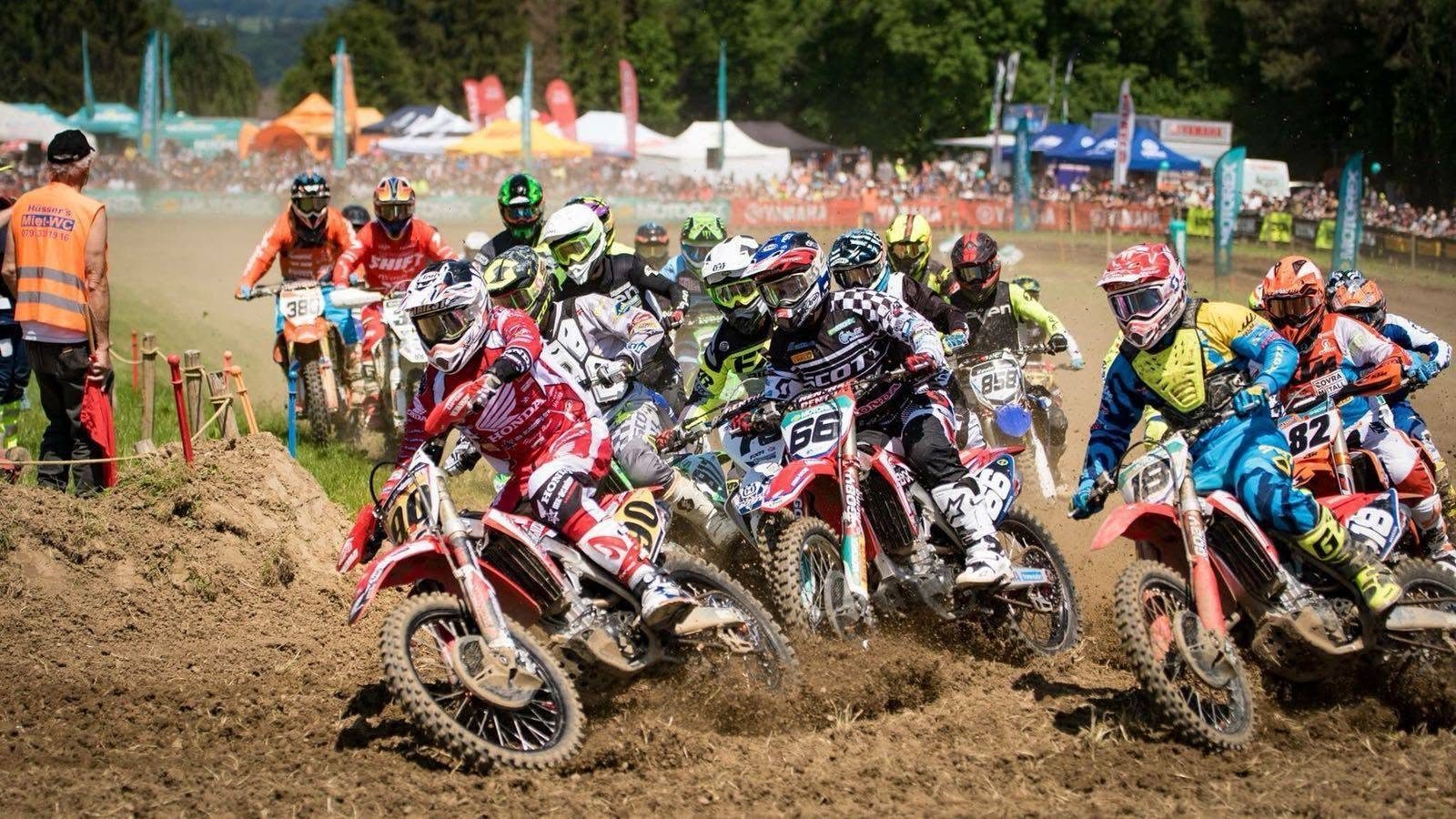 Motocross Fahrer Schweiz am Start – Honda Fahrer des MX-Academy Teams im Pulk