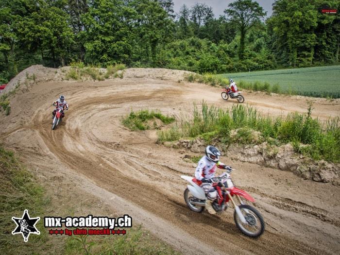 Motocross riding Switzerland – pro action at the MX facility in Schlatt TG with a Honda CRF