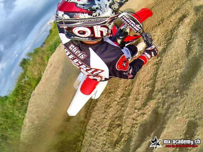 Learning in the Motocross Team – riding curves