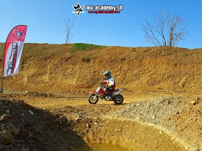 Mini-Motocross – learning to ride a Mini MX in Switzerland